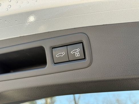 Certified 2023 Lexus RX 350 Premium w/ Accessory Package (Z1) image 17