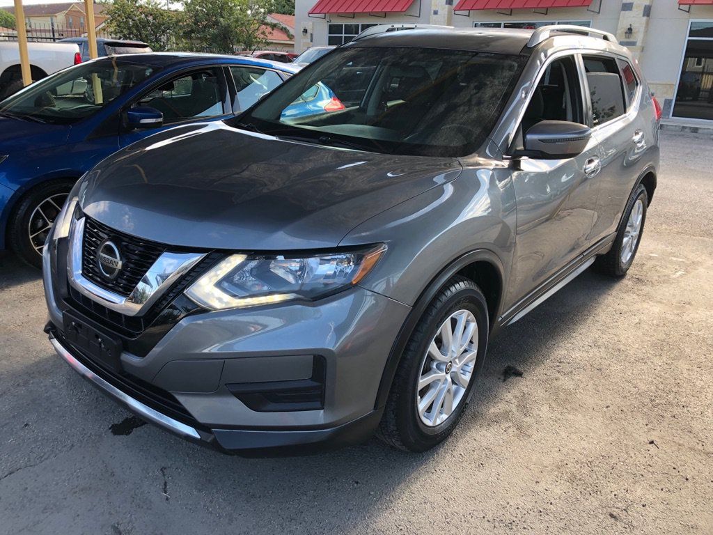 Used 2018 Nissan Rogue SV FWD image 3
