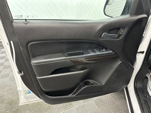 Used 2018 GMC Canyon SLE w/ SLE Convenience Package image 10