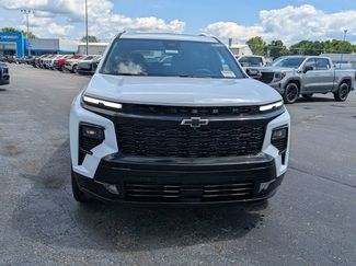 New 2027 Chevrolet Traverse RS w/ LPO, Floor Liner Package AWD/4WD video 2
