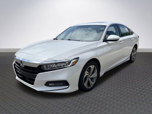 Used 2018 Honda Accord EX image 3