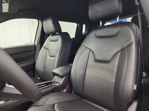 New 2026 Jeep Compass Limited AWD/4WD image 30