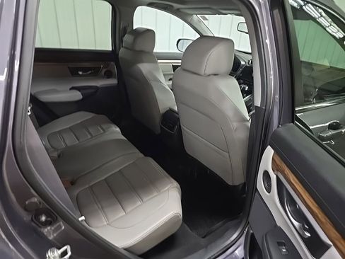 Used 2018 Honda CR-V Touring image 18