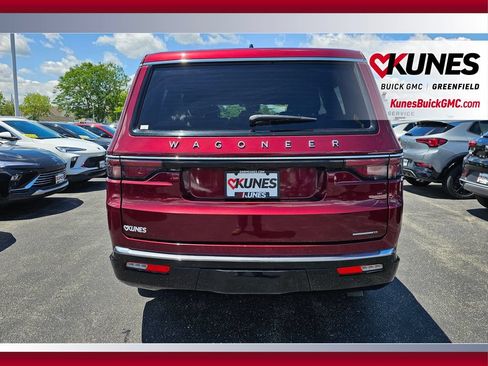 Used 2024 Jeep Wagoneer Series II AWD/4WD image 10