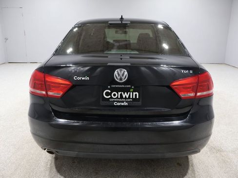 Used 2012 Volkswagen Passat TDI SE image 3