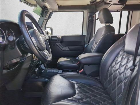 Used 2018 Jeep Wrangler Unlimited Sport S image 16