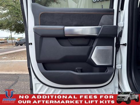Used 2023 Ford F250 Platinum w/ Tremor Off-Road Package AWD/4WD image 23