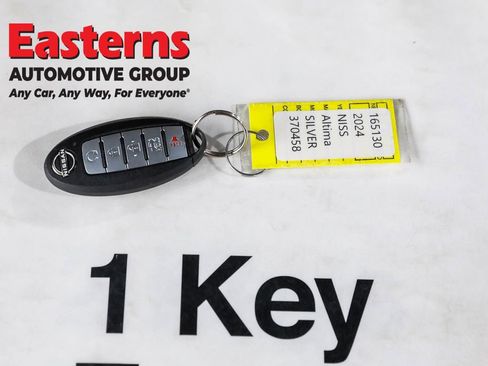 Used 2024 Nissan Altima 2.5 SR image 24