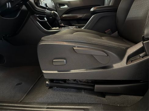 Used 2019 GMC Canyon SLE AWD/4WD image 20
