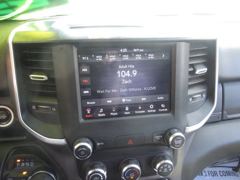 Used 2021 RAM 1500 Big Horn AWD/4WD image 25