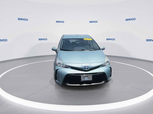 Used 2017 Toyota Prius V Three FWD image 3