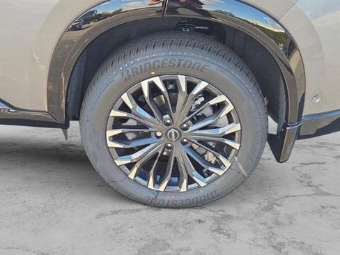 New 2026 Nissan Rogue Platinum w/ Platinum Premium Package image 3