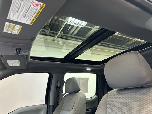 Used 2021 Ford F350 XLT w/ XLT Premium Package image 5