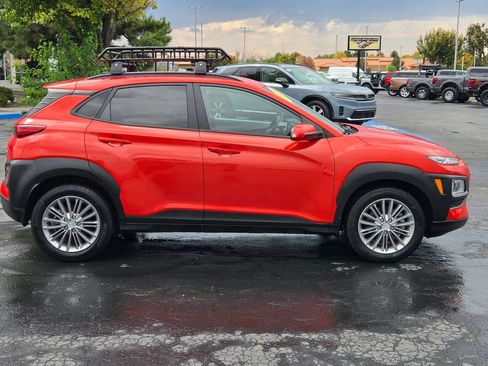 Used 2020 Hyundai Kona SEL w/ Cargo Package AWD/4WD image 2
