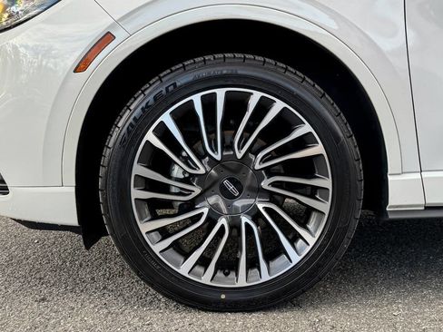 Used 2021 Lincoln Corsair AWD w/ Sport Package image 32