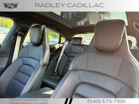 Used 2024 Porsche Taycan RWD image 2