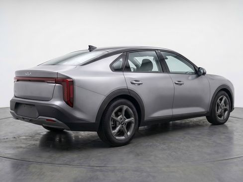 Used 2025 Kia K4 FWD image 9
