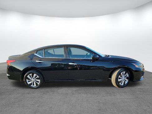 New 2025 Nissan Altima 2.5 S image 4