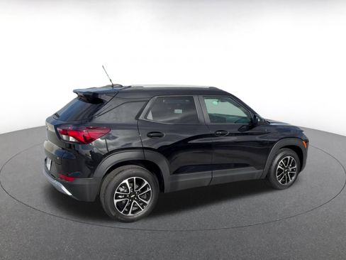 Used 2025 Chevrolet TrailBlazer LT image 15