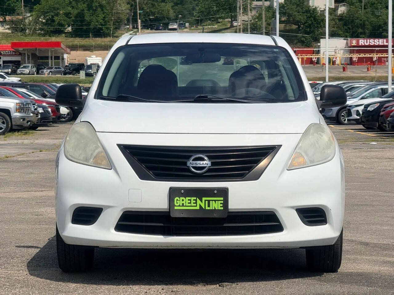 Used 2014 Nissan Versa S FWD image 3