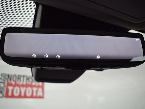 Used 2022 Toyota RAV4 Limited AWD/4WD image 26