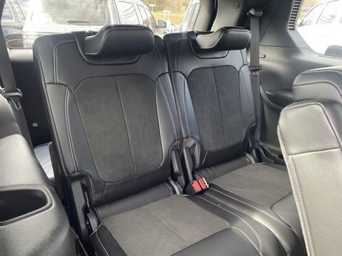 New 2025 Jeep Grand Cherokee L Altitude image 54