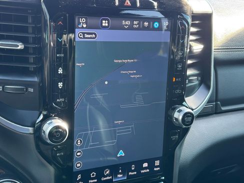 Used 2023 RAM 1500 Laramie image 12