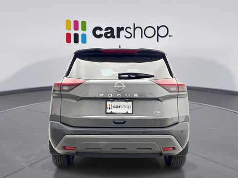 Used 2023 Nissan Rogue S image 4