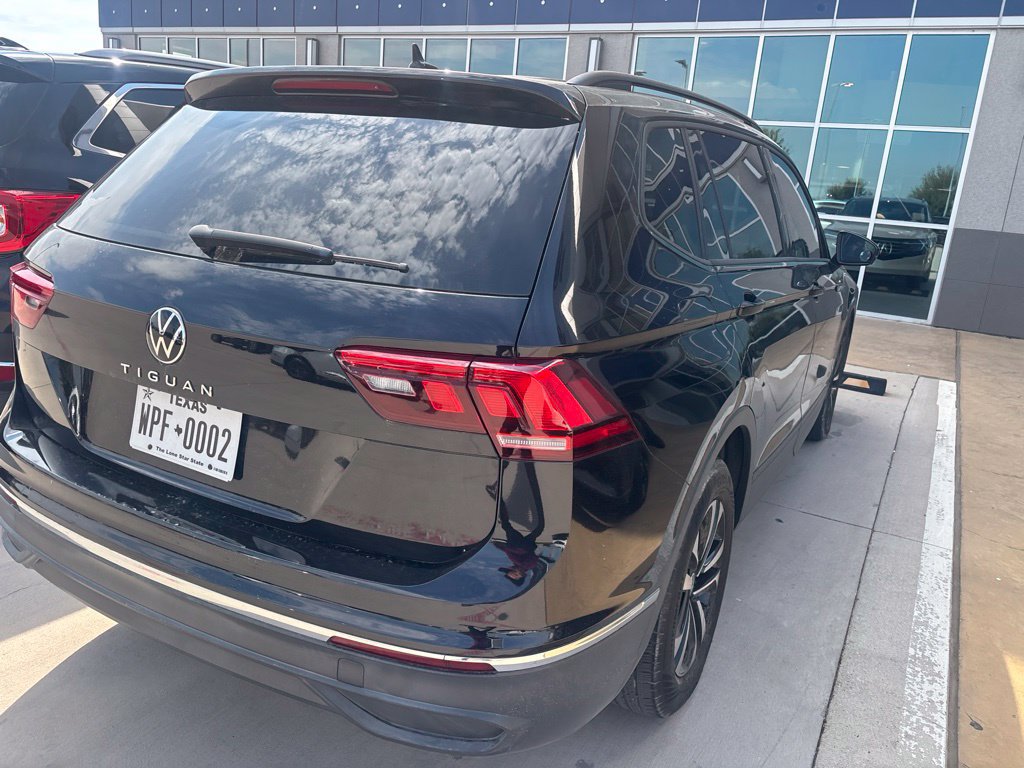 Used 2022 Volkswagen Tiguan S FWD image 3