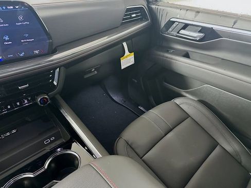 New 2026 Chevrolet Suburban RST w/ Advanced Technology Package AWD/4WD image 27