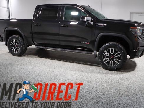 Used 2024 GMC Sierra 1500 AT4 w/ Technology Package AWD/4WD image 7