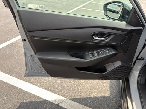 Used 2025 Honda Accord SE image 12