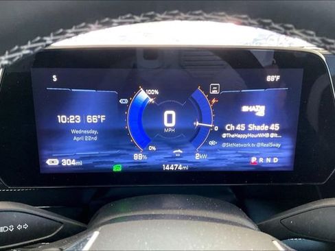 Used 2025 Chevrolet Blazer EV LT AWD/4WD image 10