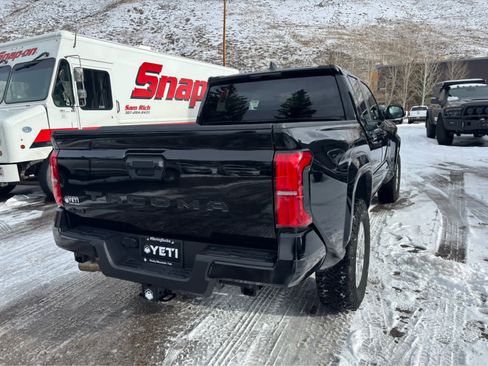 Used 2024 Toyota Tacoma SR5 image 10