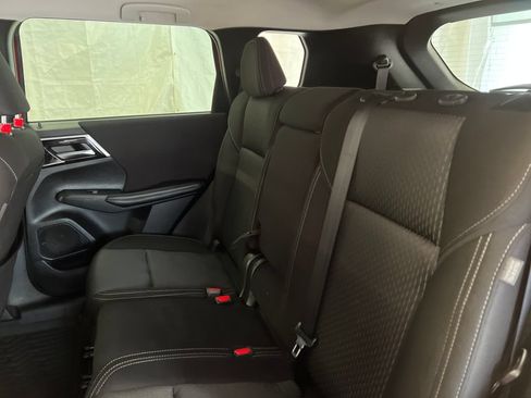 Used 2022 Mitsubishi Outlander ES AWD/4WD image 29