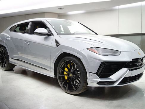 Used 2023 Lamborghini Urus S AWD/4WD image 15