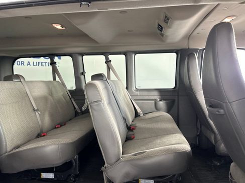 Used 2025 Chevrolet Express 2500 LT w/ LT Preferred Equipment Group RWD image 26