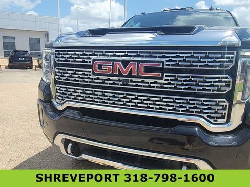 Certified 2022 GMC Sierra 2500 Denali w/ Denali Black Diamond Edition AWD/4WD image 32