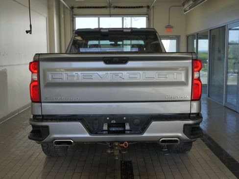 Used 2020 Chevrolet Silverado 1500 Custom w/ Custom Convenience Package AWD/4WD image 12