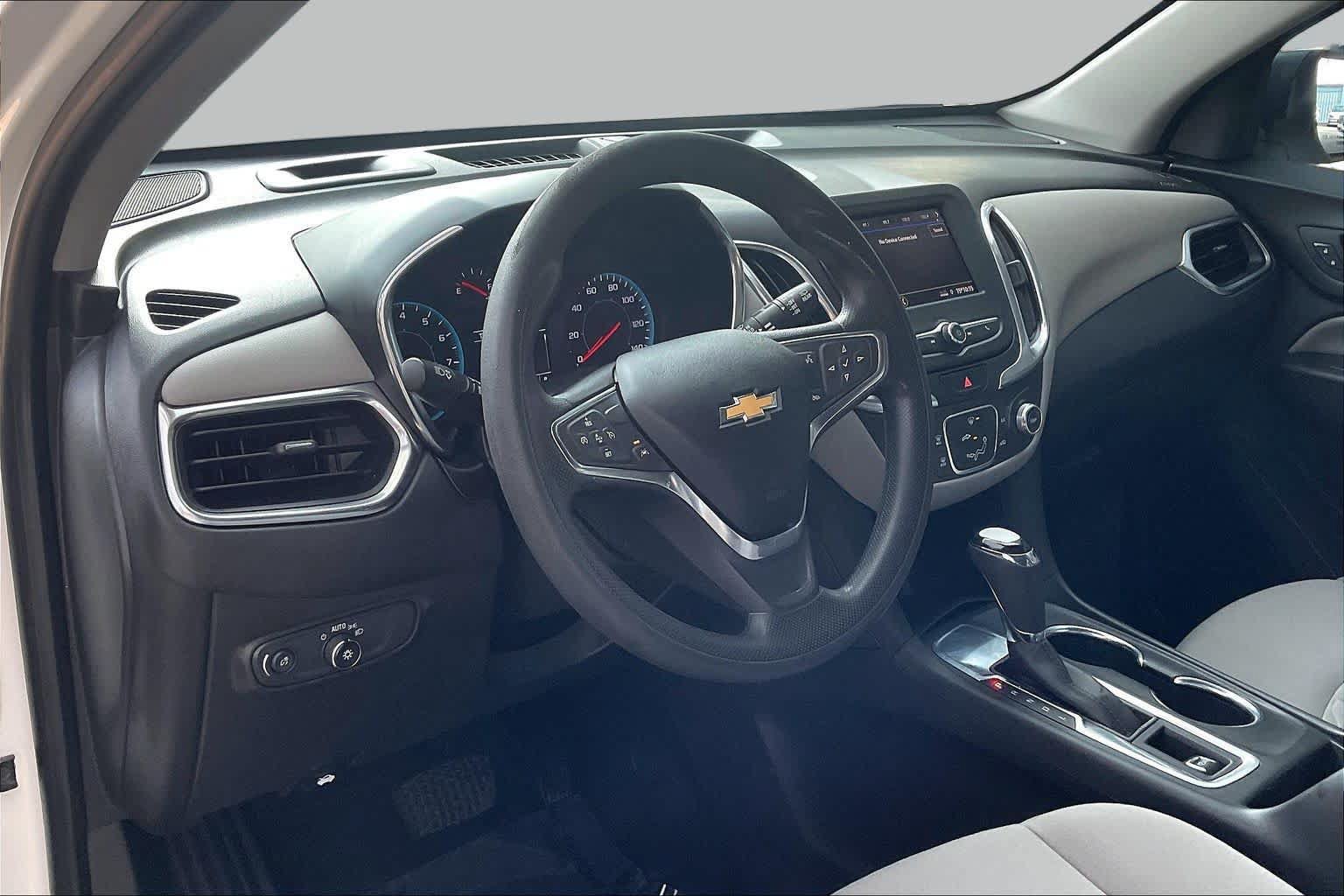 Used 2021 Chevrolet Equinox LS w/ LPO, Blackout Package FWD image 18