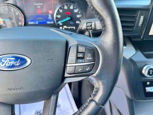 Used 2020 Ford Explorer XLT AWD/4WD image 27