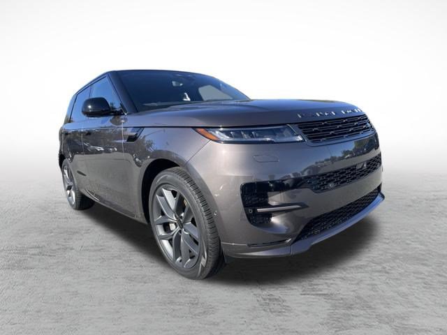 Used 2026 Land Rover Range Rover Sport Dynamic SE AWD/4WD image 3