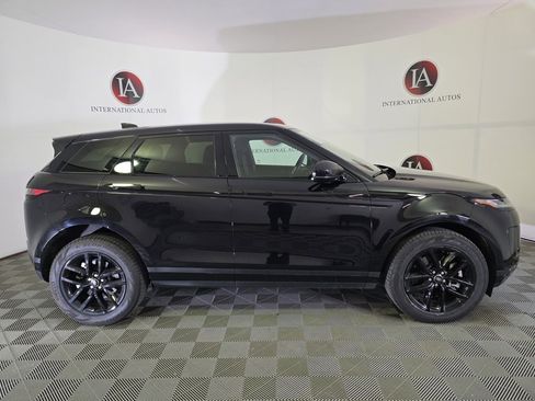 Used 2025 Land Rover Range Rover Evoque S image 3
