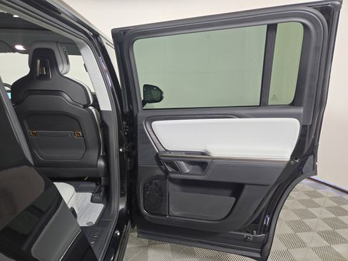Used 2024 Rivian R1S Adventure AWD/4WD image 19