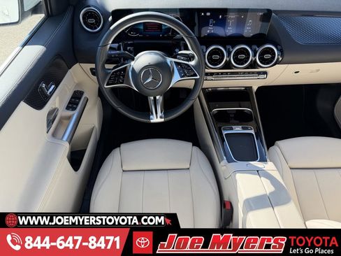 Used 2025 Mercedes-Benz GLA 250 4MATIC image 14