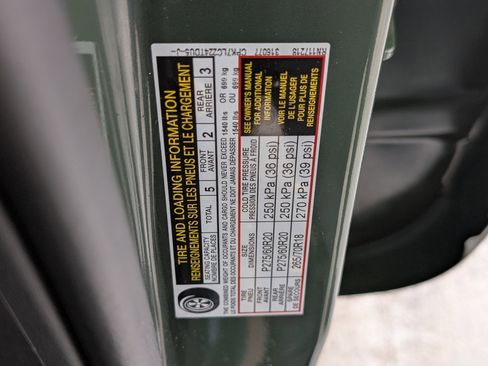 Used 2024 Nissan Titan SV w/ SV Bronze Edition Package image 37