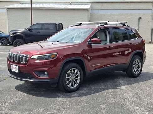 Certified 2020 Jeep Cherokee Latitude Plus w/ Cold Weather Group AWD/4WD image 6