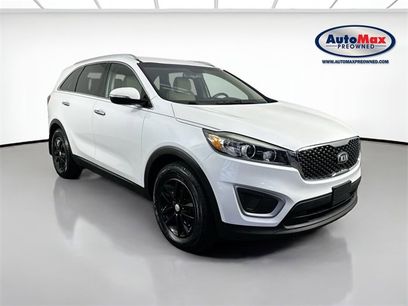 Used 2017 Kia Sorento LX w/ LX Convenience Package
