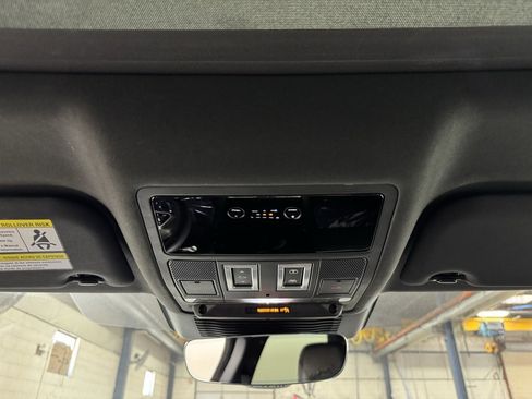 Used 2022 Jaguar F-PACE S image 26