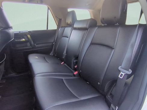Used 2023 Toyota 4Runner TRD Off-Road Premium AWD/4WD image 10